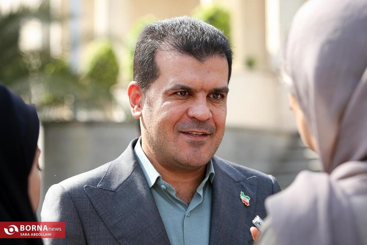 افشین: آموزش هوش مصنوعی به معلمان آغاز شده است