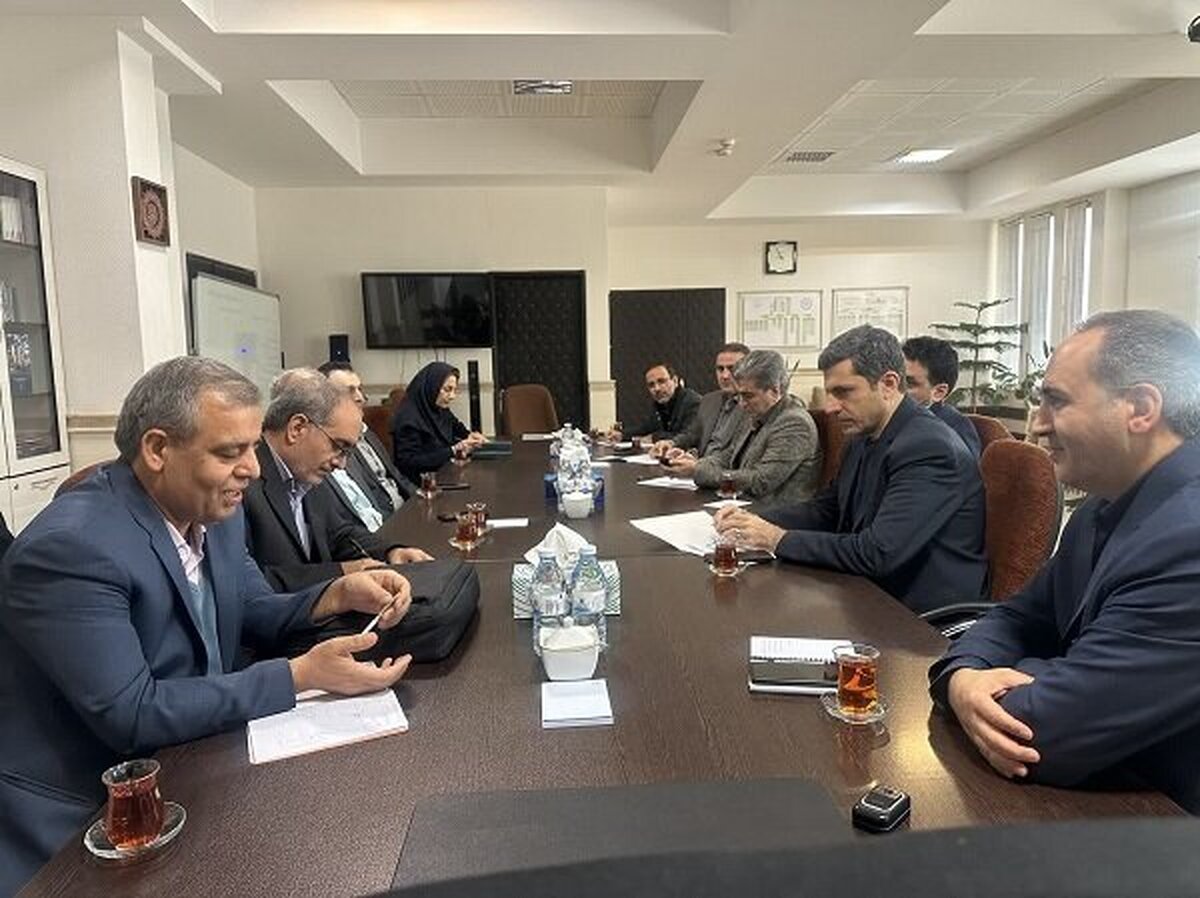 بررسی راههای تعامل و همکاری بین معاونت برنامه ریزی شهرداری تبریز و جهاد دانشگاهی