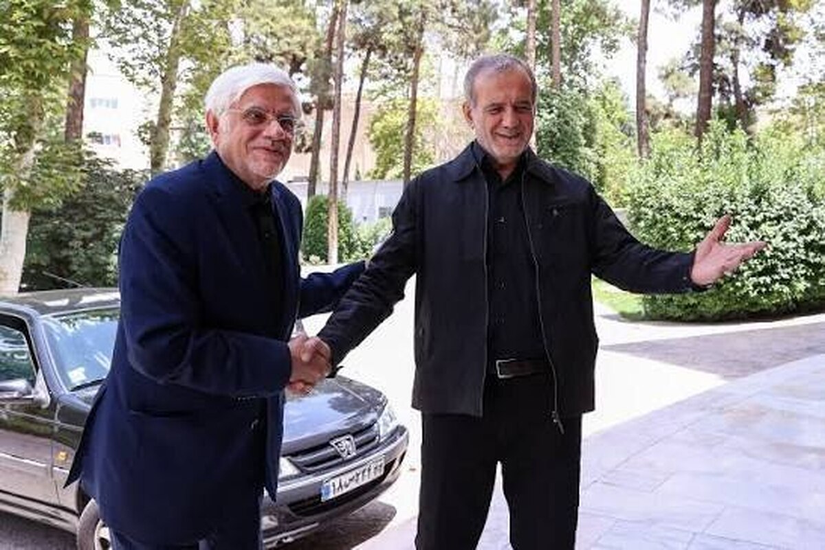 پروژه تازه تندروها: القای شکاف میان عارف و رئیس‌جمهور