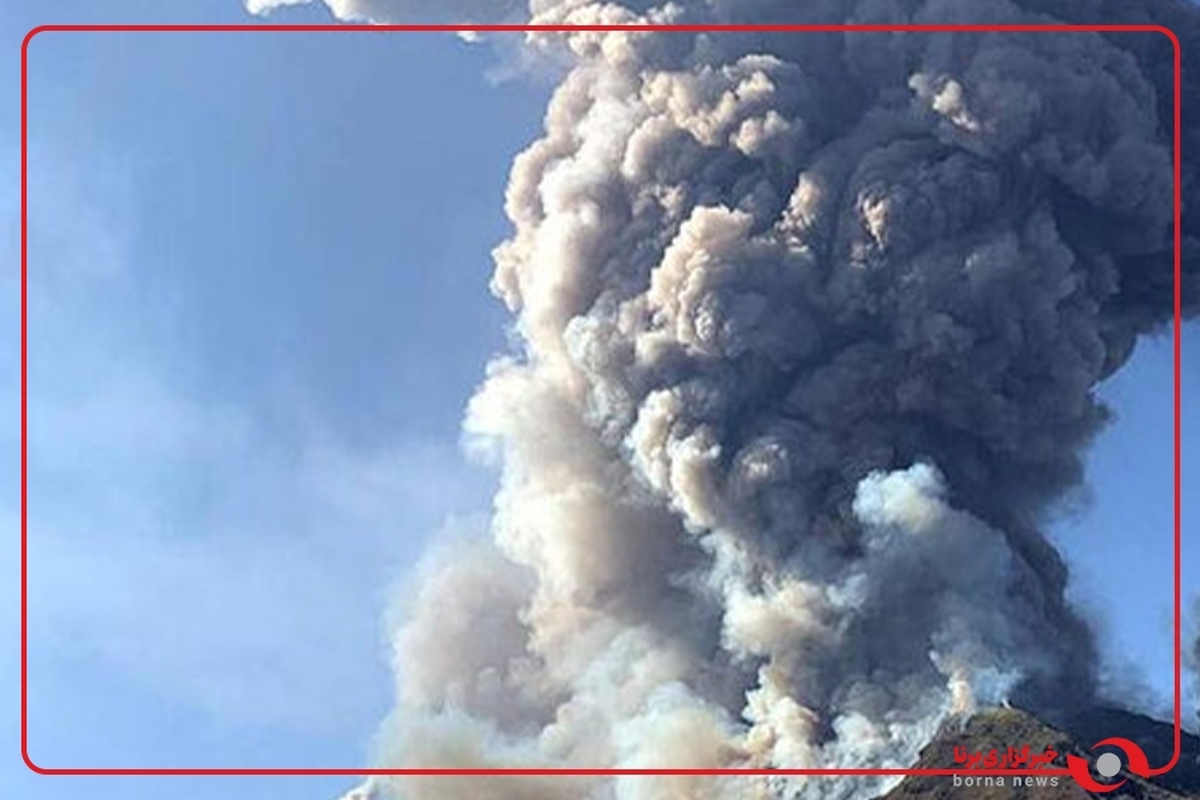 صحنه‌ای باشکوه از فوران آتشفشان سمرو در اندونزی