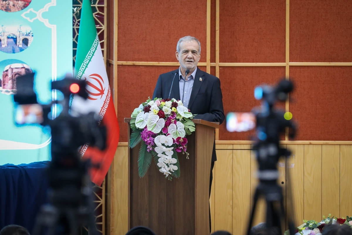 پزشکیان: بزرگ‌ترین ظلم، دروغ گفتن به مردم است / با وحدت و شفافیت می‌توان کشور را ساخت