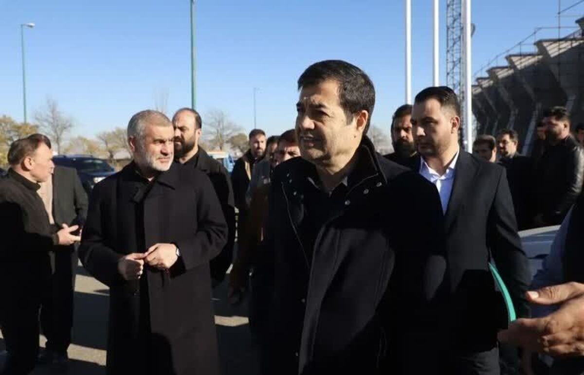 وزیر ورزش و جوانان وارد اردبیل شد / بازدید از ورزشگاه علی دایی در دستور کار