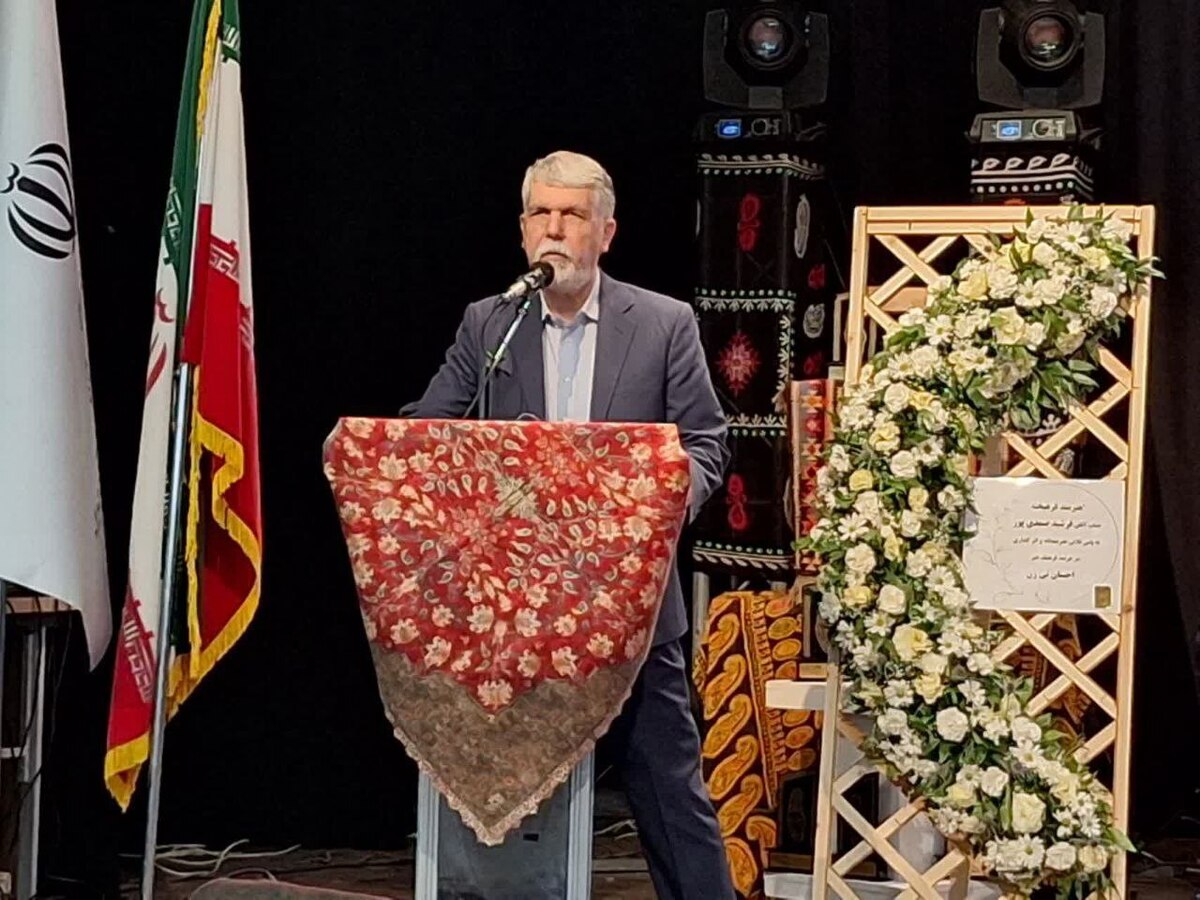 وزیر فرهنگ و ارشاد اسلامی : غنای تاریخی لرستان بستری برای خلق هنرهای نمایشی است 