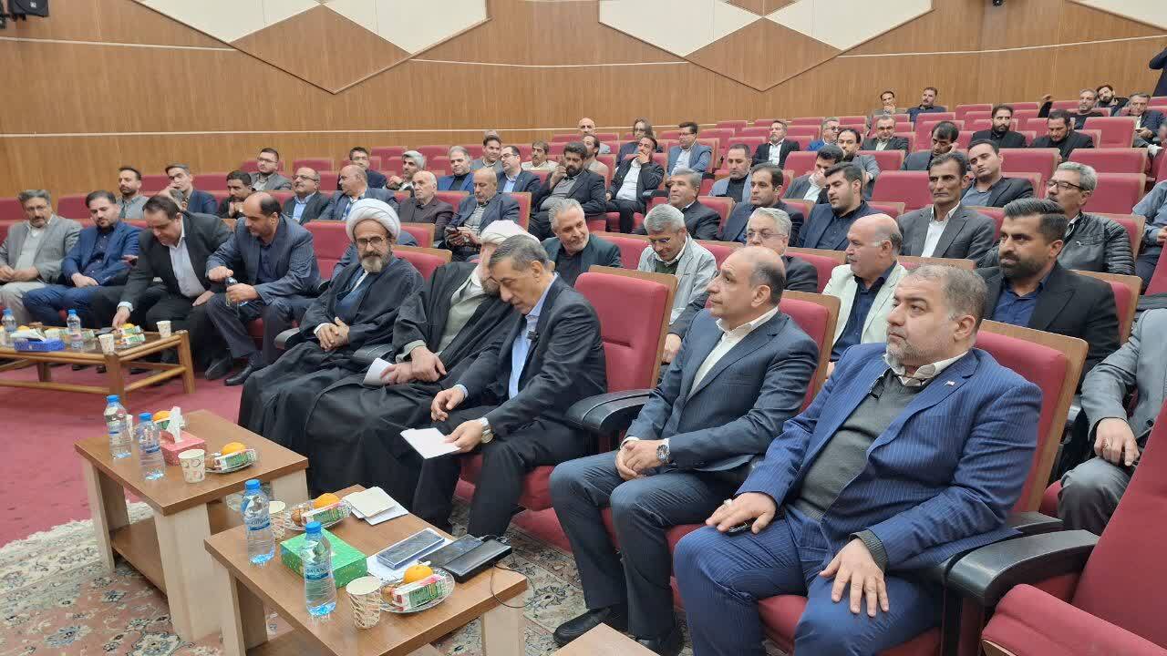 برخی وزرا از ترس استیضاح تسلیم نمایندگان در انتصابها شده اند/ دخالت نمایندگان در انتصابها خلاف رهنمود رهبری است