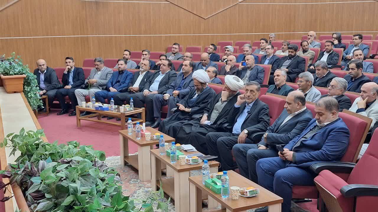 اصلاحات راه نجات کشور/ اصلاح طلبان وطن پرست تر از همه برای کشورند/ استعفای رئیس جمهور معنا ندارد