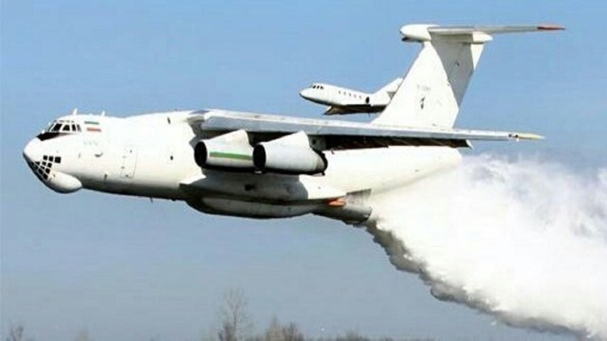 هواپیمای ایلوشن با حجم ۴۰ تن آب در راه شمال برای مهار آتش سوزی جنگل های مرزن آباد