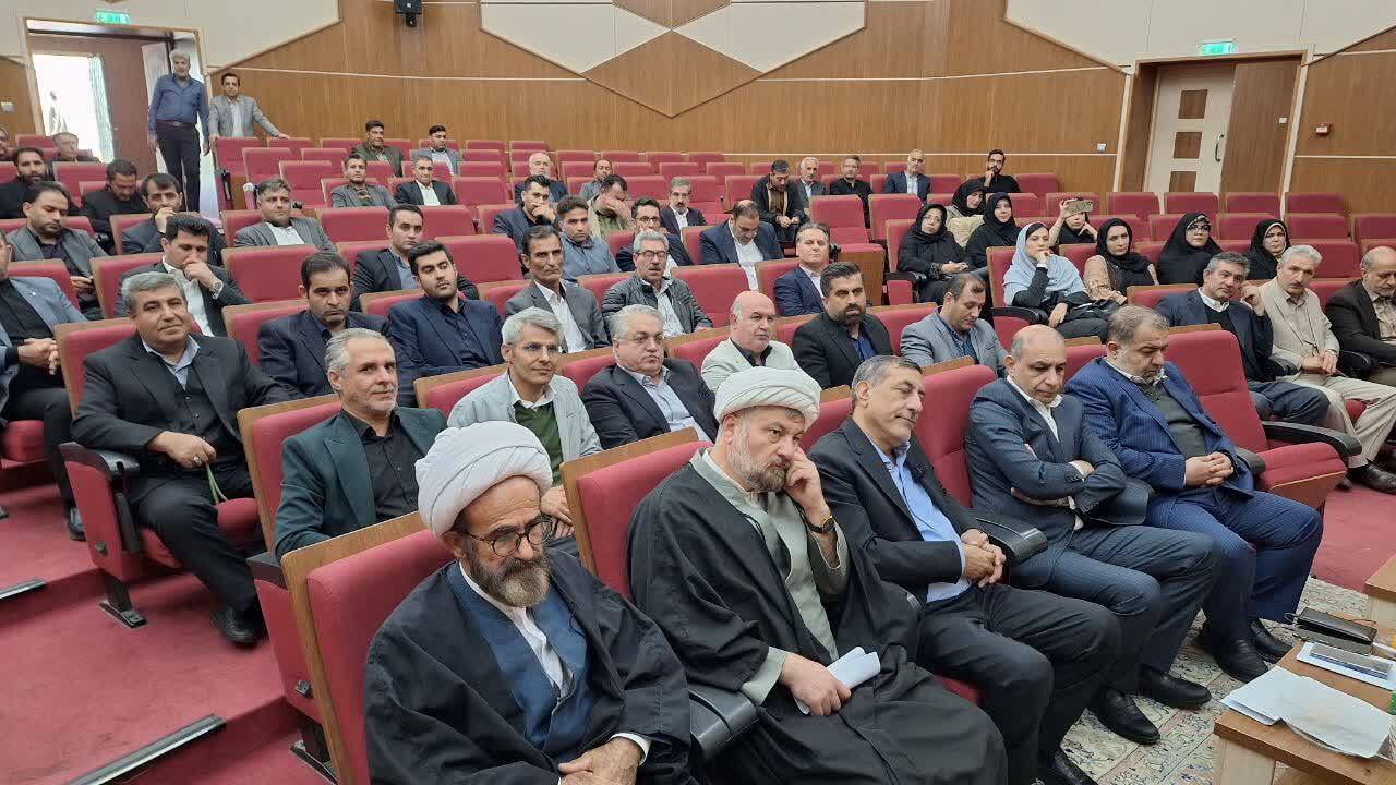 حامیان دولت در قزوین مطالبات خود را با معاون اجرایی رئیس جمهور در میان گذاشتند