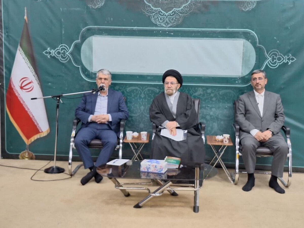 صالحی: ۵ کمیته کارشناسی در شورای فرهنگ عمومی ایجاد شده است/ تاکید بر تولید محصولات فرهنگی فاخر بمناسبت هزار و پانصدمین سالروز میلاد پیامبر اسلام(ص)