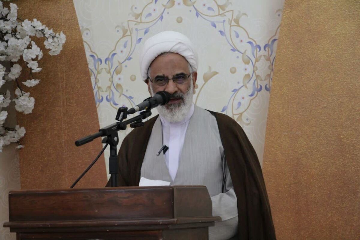 خانواده‌های معظم شهدا صاحبان اصلی انقلاب اسلامی هستند