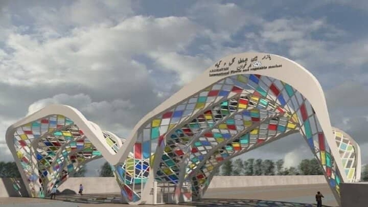 فعالیت ۳۶ غرفه تخصصی در سالن «سرشاخه» بازار گل و گیاه ارغوان اصفهان