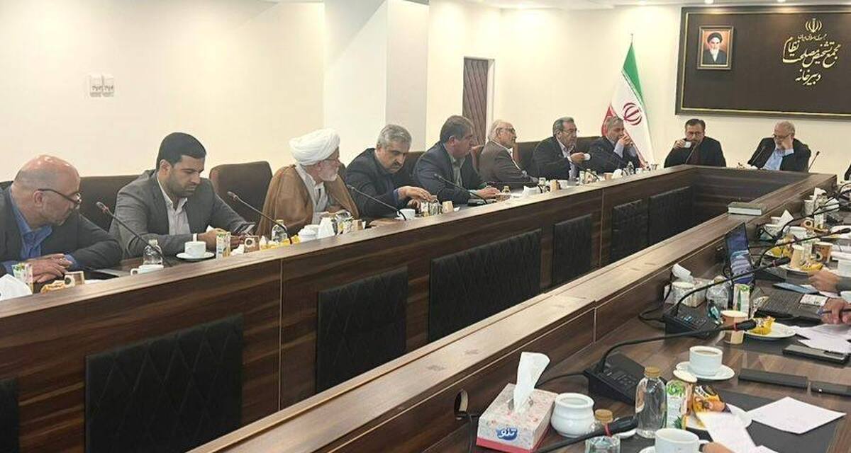 عضویت نمایندگان ادوار متخصص در کمیسیون زیربنایی و تولید مجمع تشخیص مصلحت/نمایندگان ادوار هیچ حقوقی از مجمع دریافت نخواهند کرد