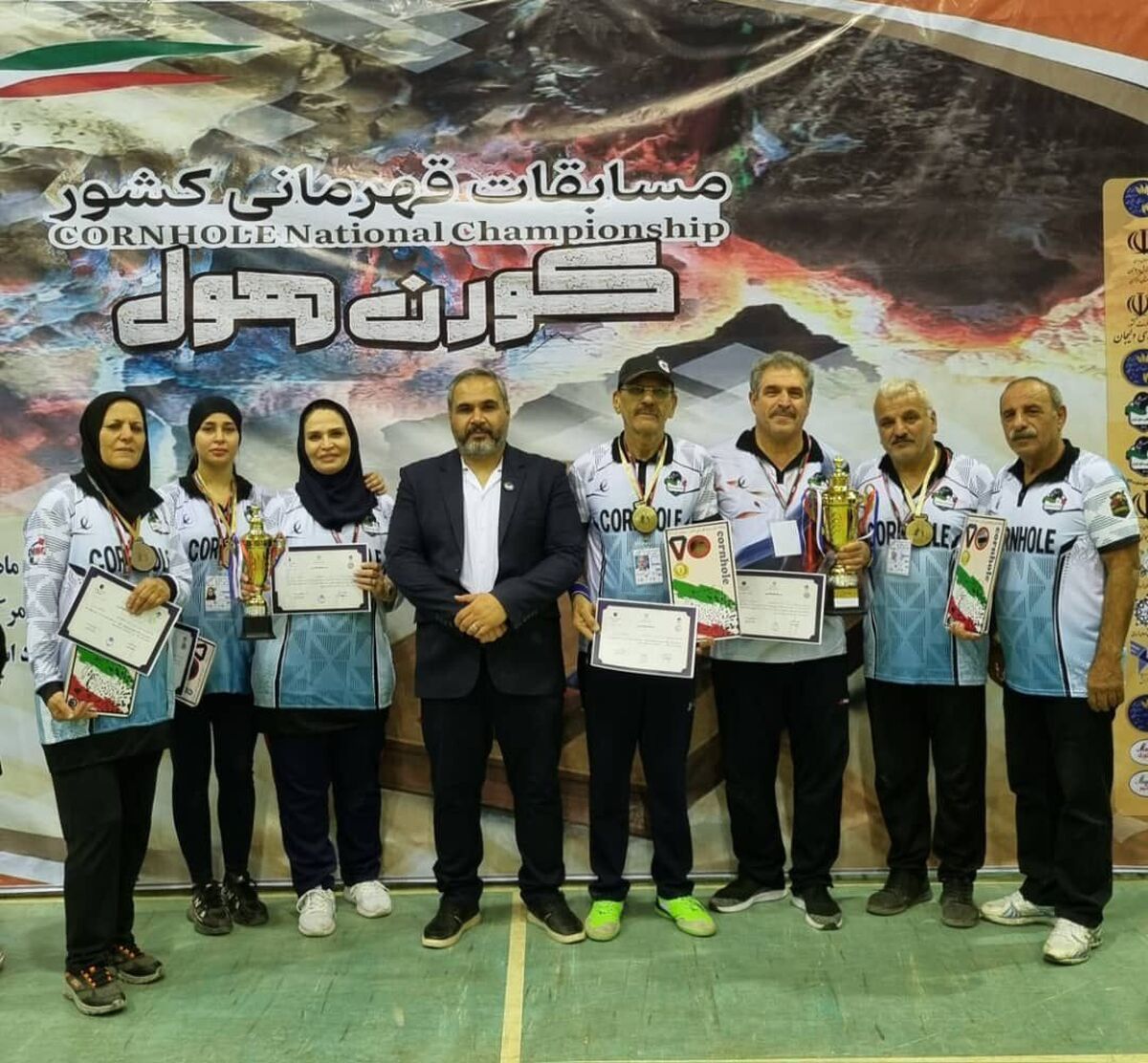 درخشش تیم های مردان و زنان خوزستان در رقابت های قهرمانی کشور کورن‌هول
