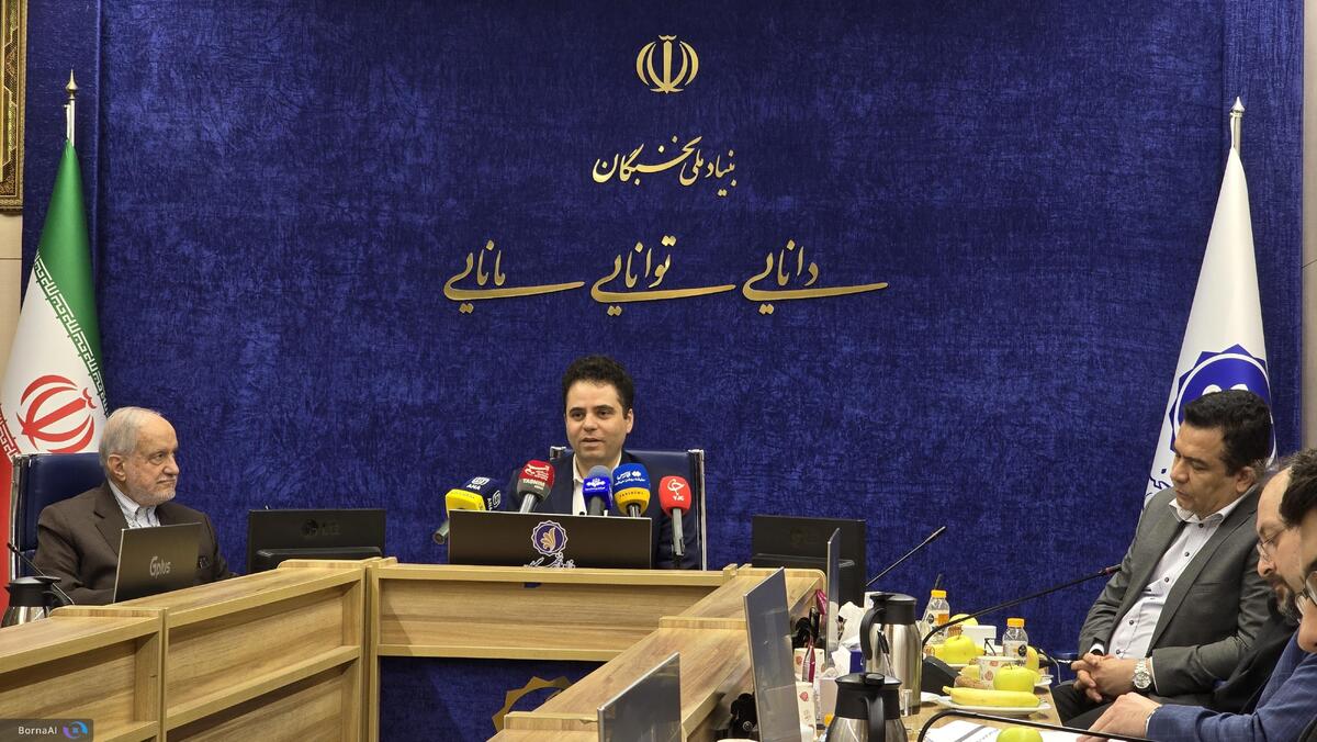 تجلیل از ۱۷ مدال‌آور المپیادهای علمی جهانی در بنیاد ملی نخبگان