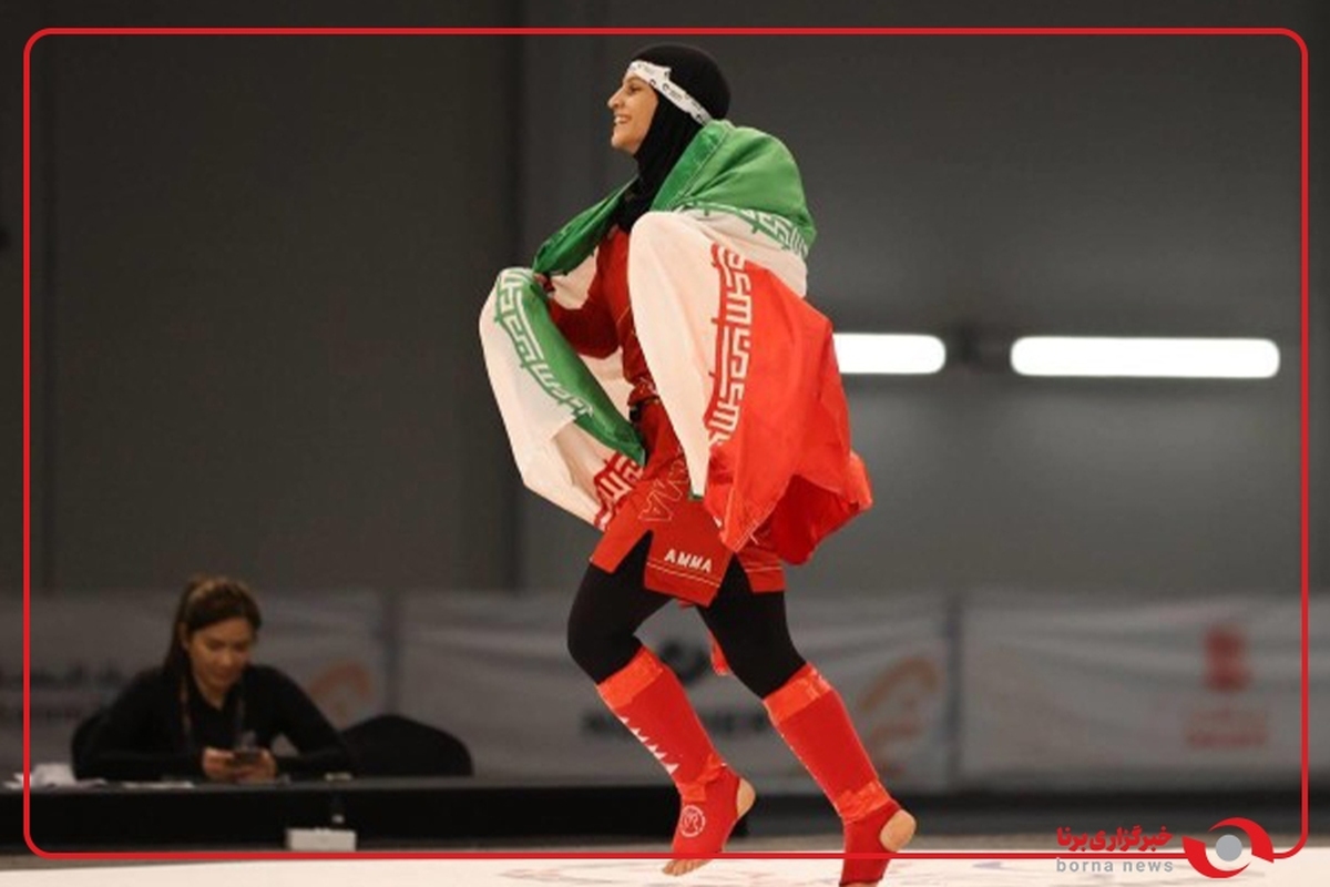 احترام نظامی وانیا فتحعلی‌پور پس از اهتزاز پرچم ایران