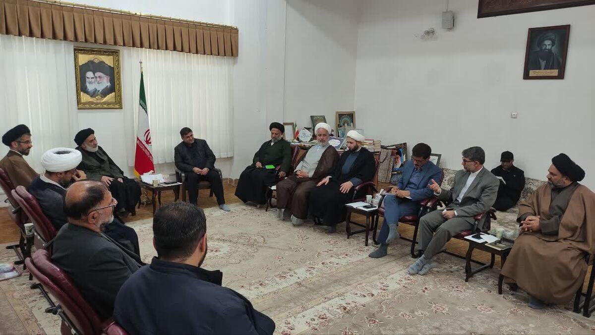 استاندار چهارمحال و بختیاری: اعتکاف آغاز بیداری و بصیرت در جامعه است