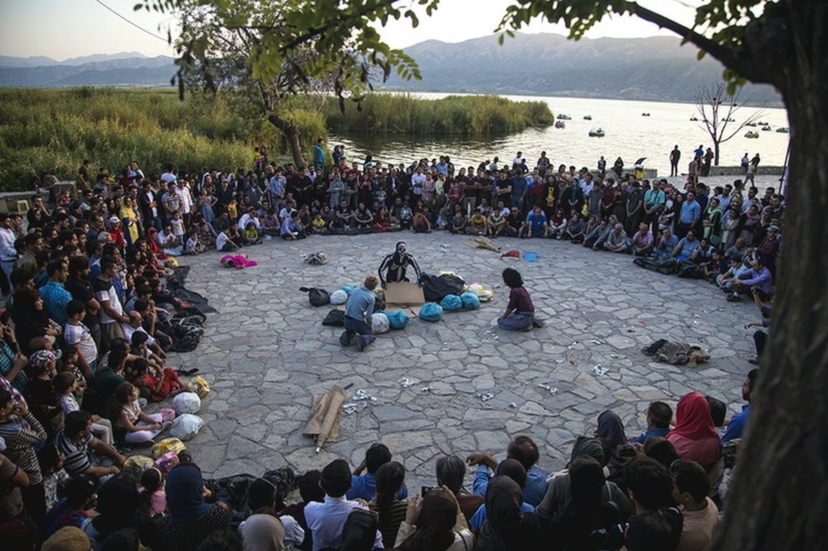 تئاتر خیابانی مریوان، بازتاب اصالت و فرهنگ پویای کردستان است