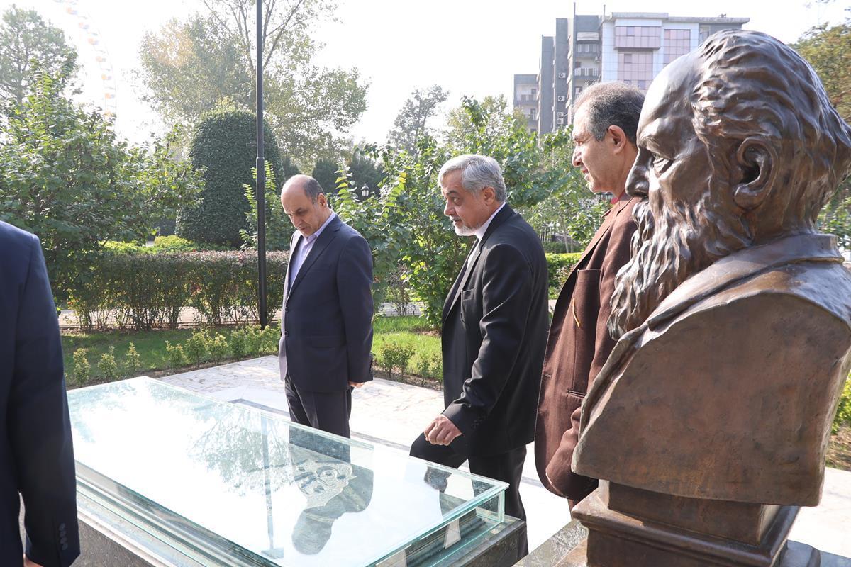 آغاز عملیات اجرایی یادمان زنده‌یاد امیرهوشنگ ابتهاج در رشت با حضور استاندار گیلان