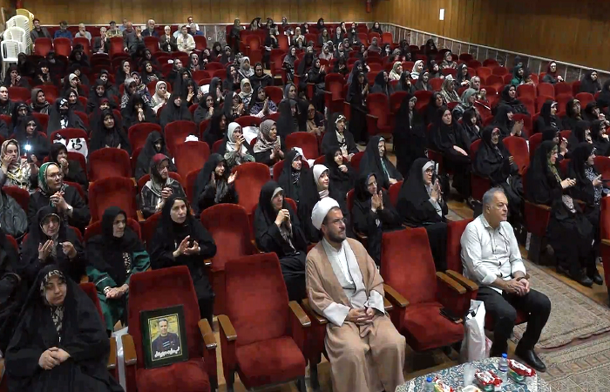 تجلیل از همسران جانبازان و خانواده‌های شهدای مدافع سلامت قزوین