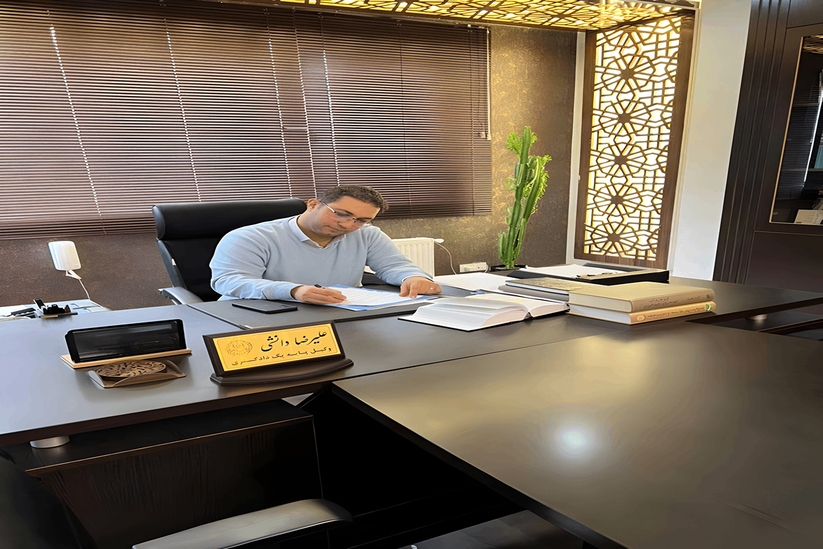 ۵ تا از بهترین وکیلان کیفری در تبریز