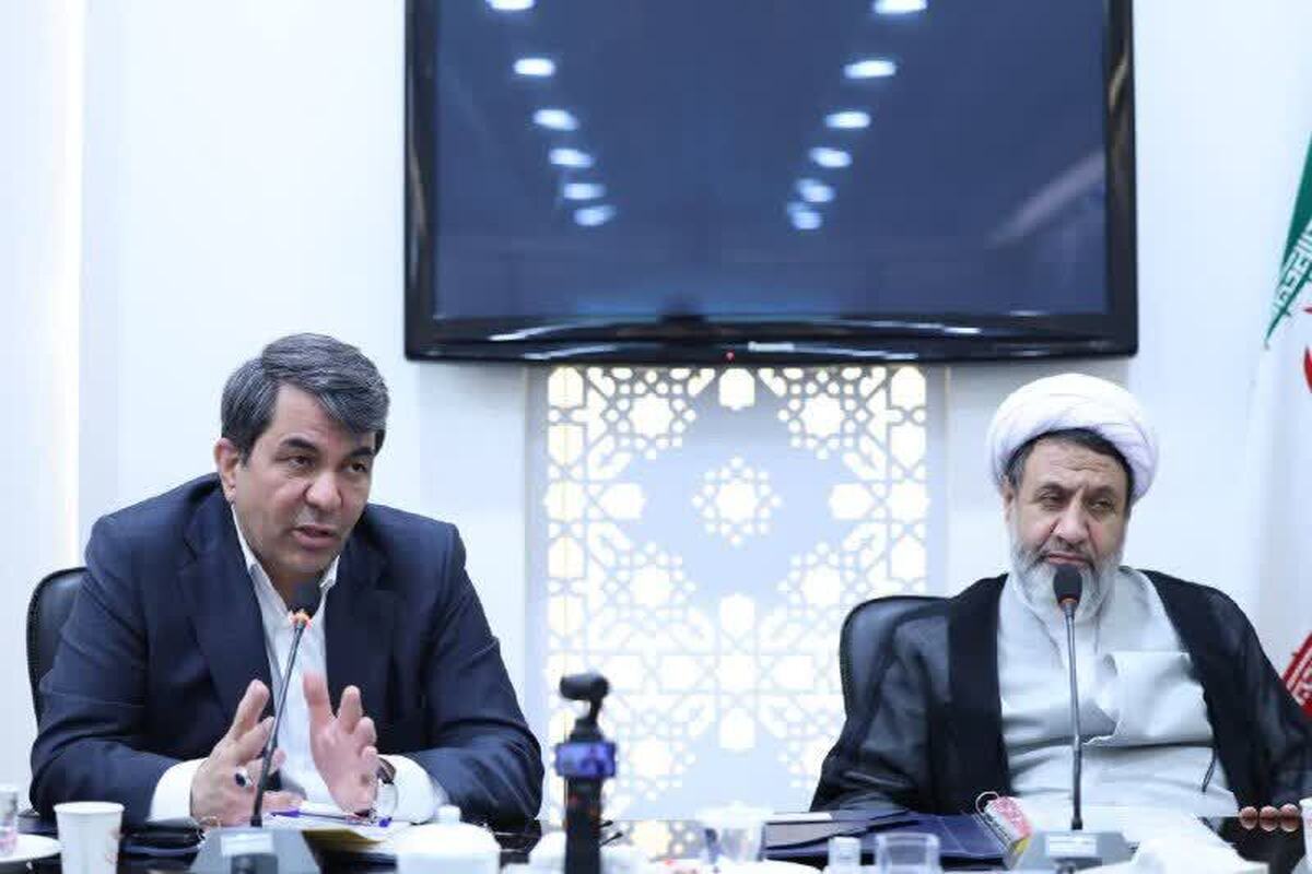 ضرورت دنبال کردن برنامه‌های آموزشی و ترویجی در راستای اصلاح فرهنگ عمومی و هنجار‌های عمومی جامعه