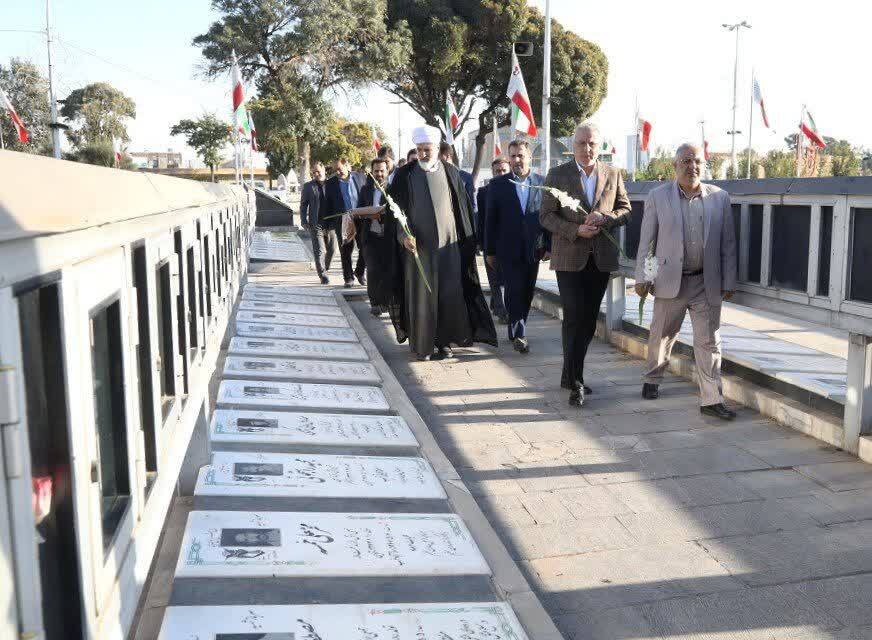 تجدید میثاق مدیران استان قزوین با آرمان‌های شهدا در آغاز هفته پدافند غیرعامل