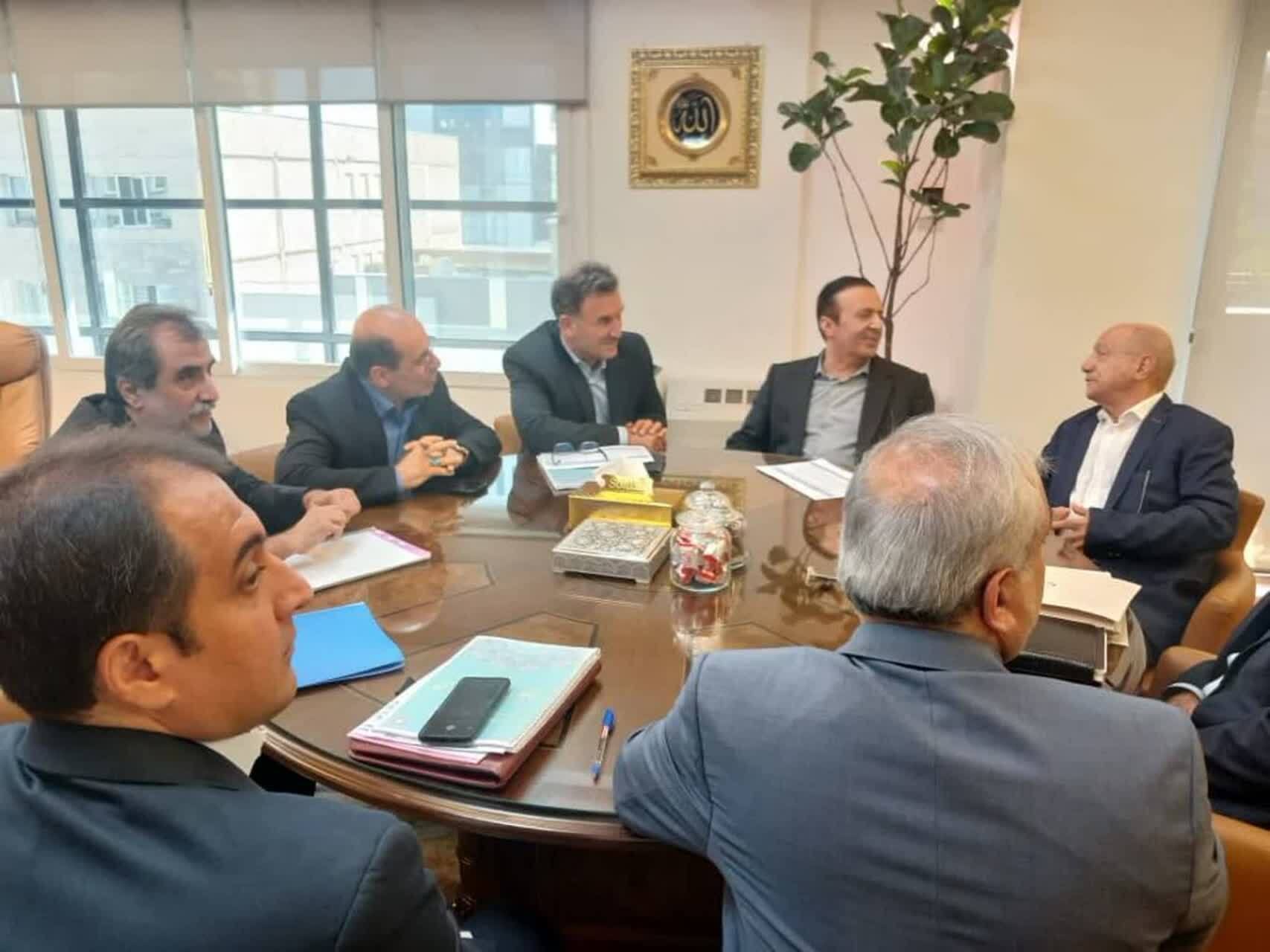 دیدار استاندار قزوین با چهره ماندگار خیرین و صنعتگر برجسته کشور دیدار استاندار قزوین با چهره ماندگار خیرین و صنعتگر برجسته کشور