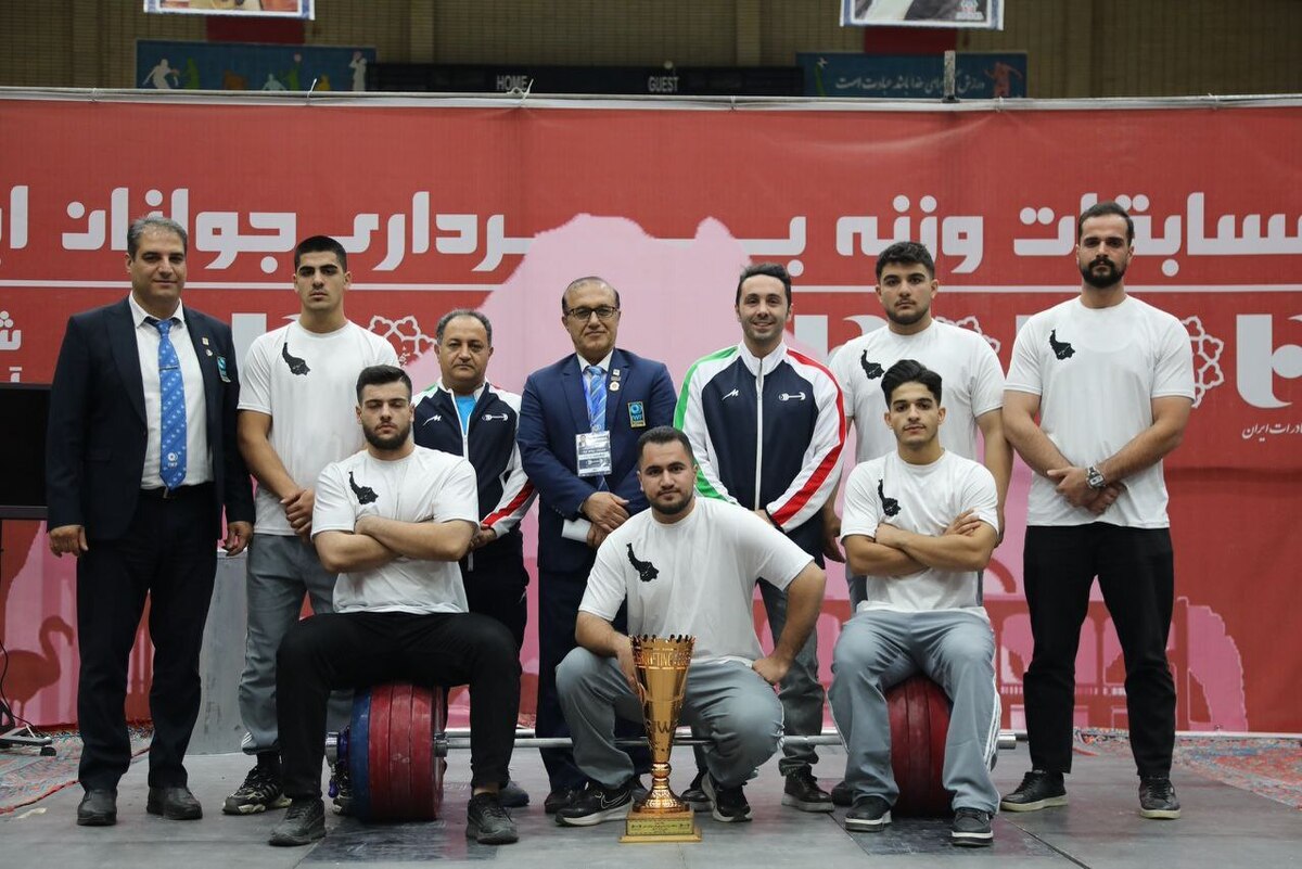 کسب مقام سوم وزنه برداران گیلانی در رقابت‌های قهرمانی کشور