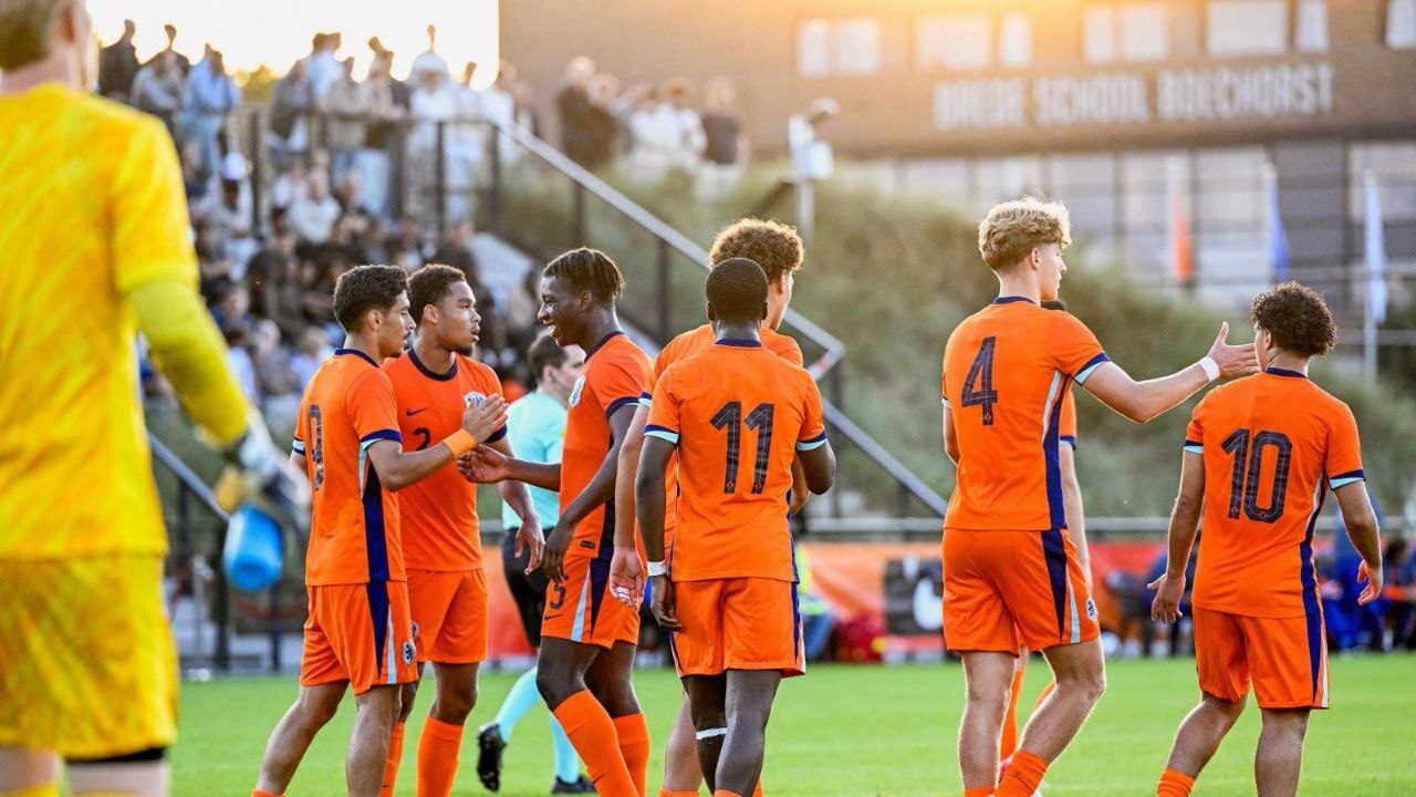 دستگیر: رویایم ساخت زمین فوتبال برای کودکان افغانستان است/ جهانبخش الهام‌بخش میلیون‌ها نوجوان ایرانی است؛ امیدوارم آرمان نهانی مسیر او را ادامه دهد