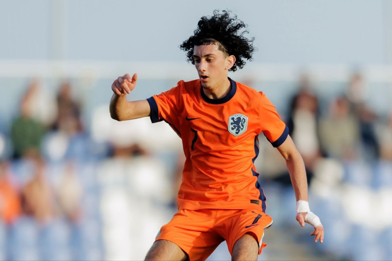 دستگیر: رویایم ساخت زمین فوتبال برای کودکان افغانستان است/ جهانبخش الهام‌بخش میلیون‌ها نوجوان ایرانی است؛ امیدوارم آرمان نهانی مسیر او را ادامه دهد