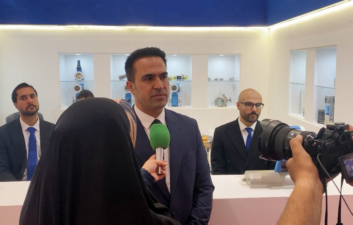 پنجره روشن فراسازان تیرازیس در قاب اکسپوی شیراز