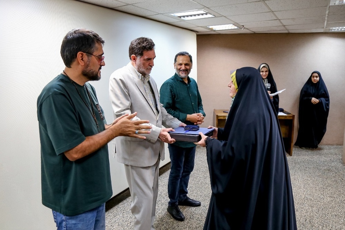 فیلمسازان قمی برگزیده در جشنواره فیلم کوتاه تهران تقدیر شدند