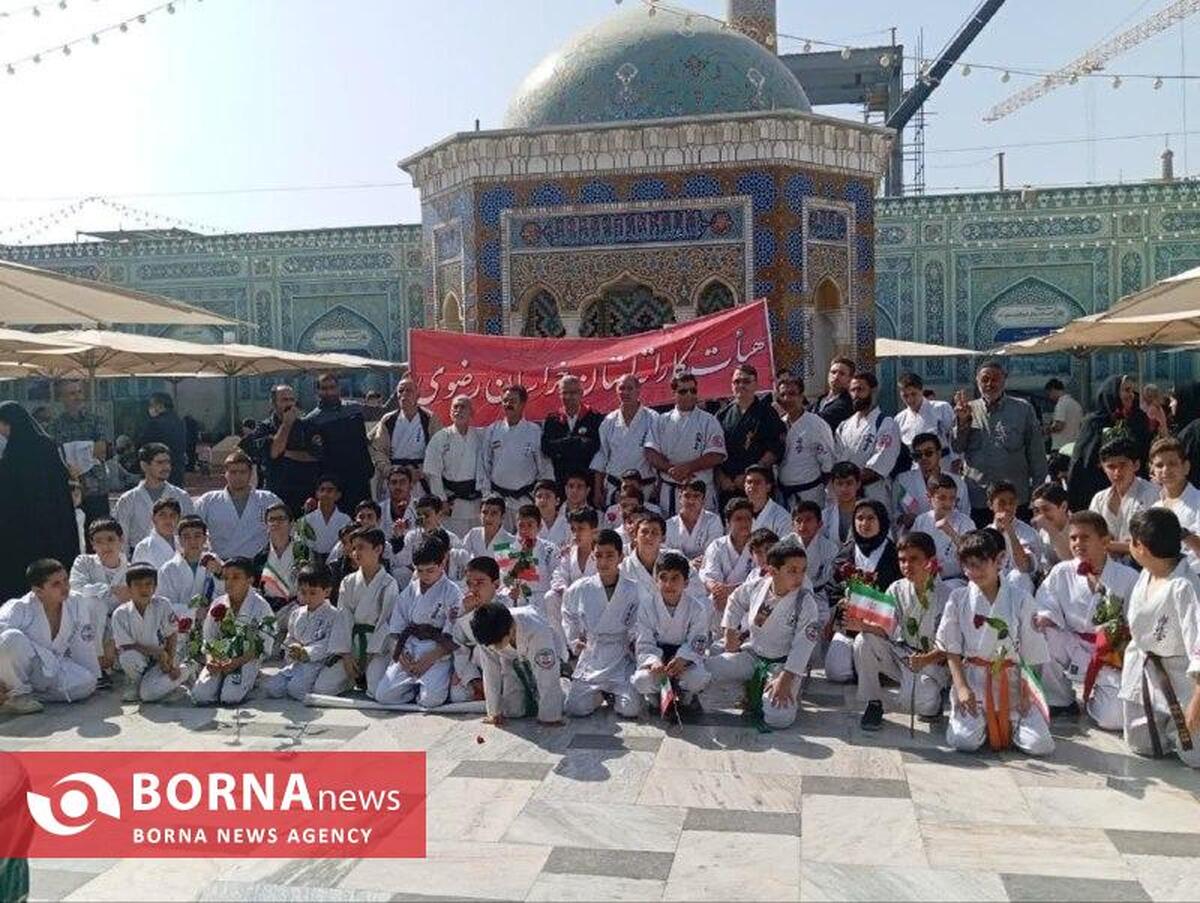 برگزاری همایش بزرگ پیاده‌روی از میدان شهدا تا حرم مطهر رضوی به مناسبت هفته تربیت‌بدنی