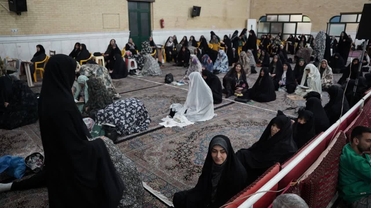 حضور صمیمی استاندار قزوین در جمع نمازگزاران محله غیاث آباد