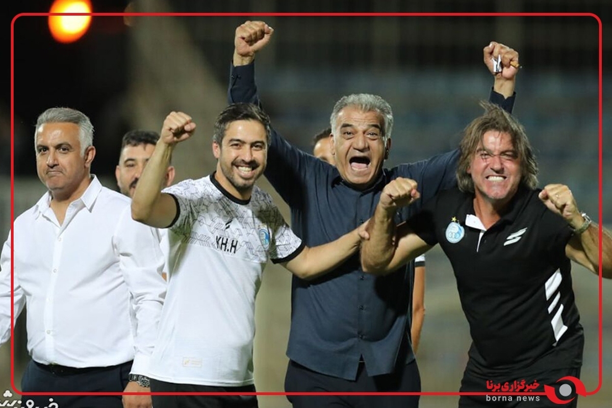 شادی ساپینتو به همراه تماشاگران استقلال