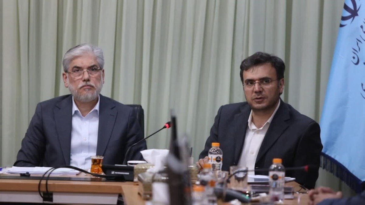 ۲ هزار محصول تحریمی در پارک‌های علم و فناوری در حال تولید/ دانشگاه‌ها ۴ هزار قرارداد با صنایع دفاعی منعقد کردند