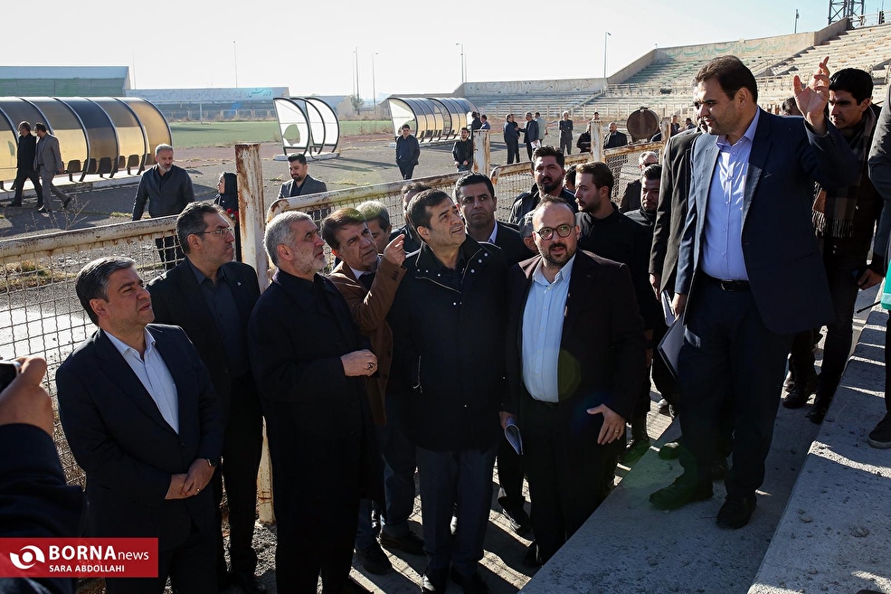 بازدید وزیر ورزش و جوانان از ورزشگاه علی دایی