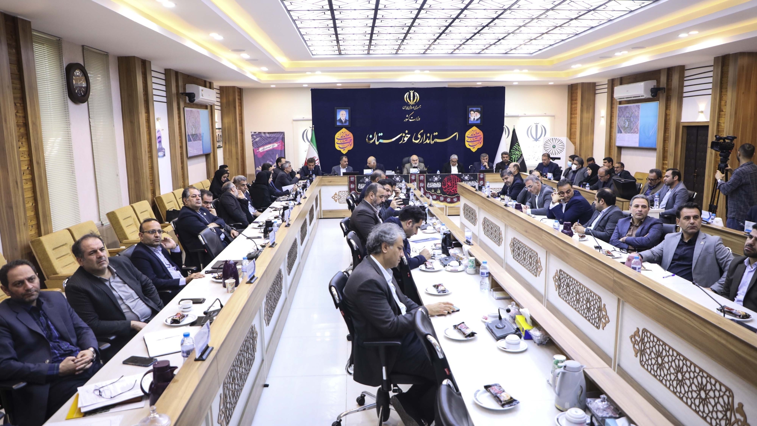 استاندار خوزستان: زمان برای توسعه استان بسیار ارزشمند است / لزوم اولویت‌بندی طرح‌های منطقه آزاد اروند بر اساس واقعیت‌های میدانی