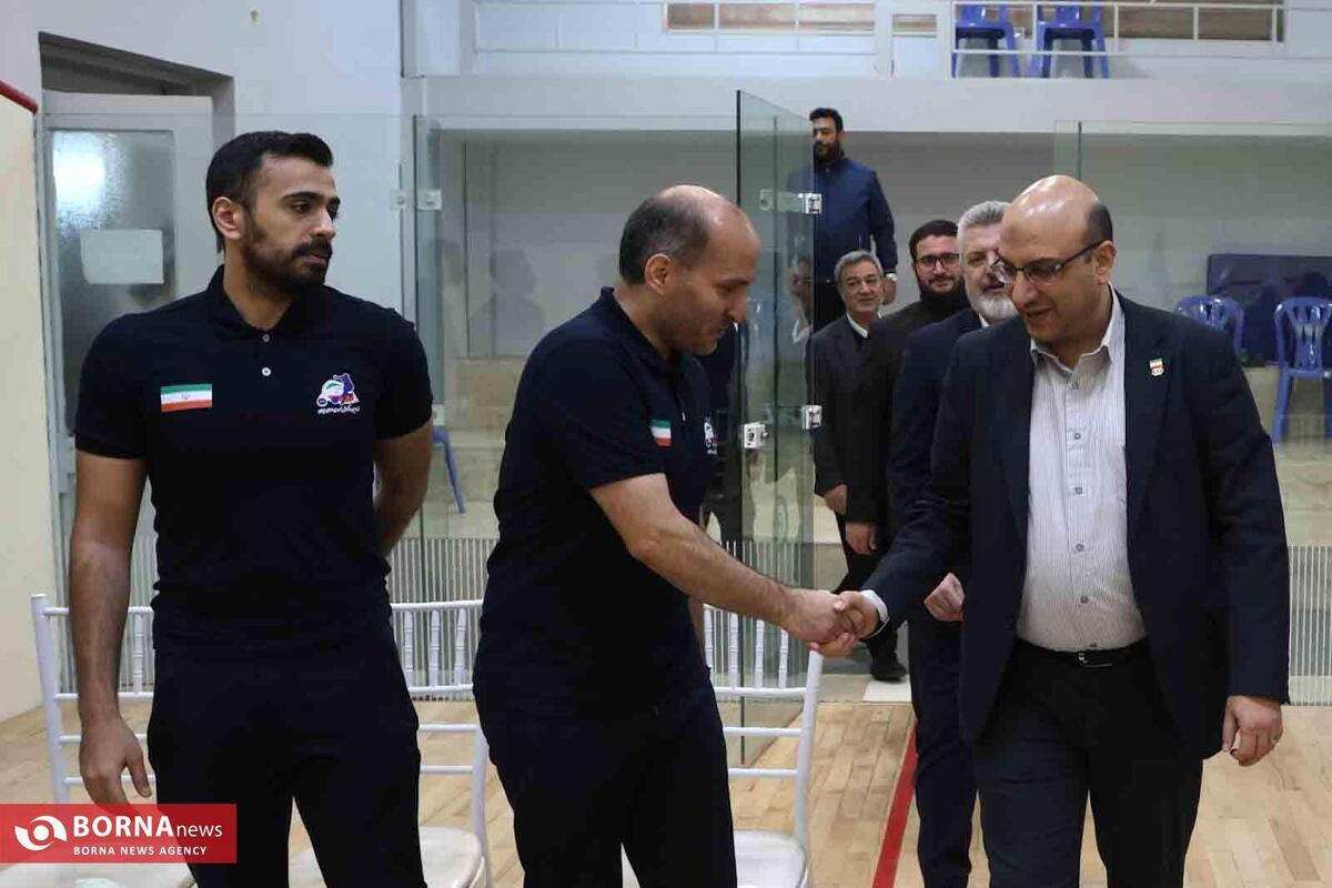 بازدید حمایتی دبیر کل کمیته ملی المپیک از اردوی ملی‌پوشان اسکواش + فیلم