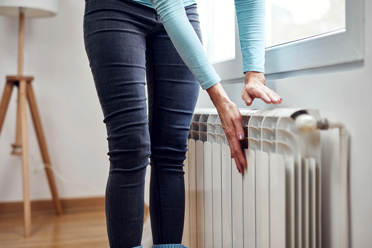 چرا رادیاتور‌ها پکیج گرم نمی‌شوند؟ راهنمای جامع عیب یابی و رفع مشکلات پکیج و شوفاژ