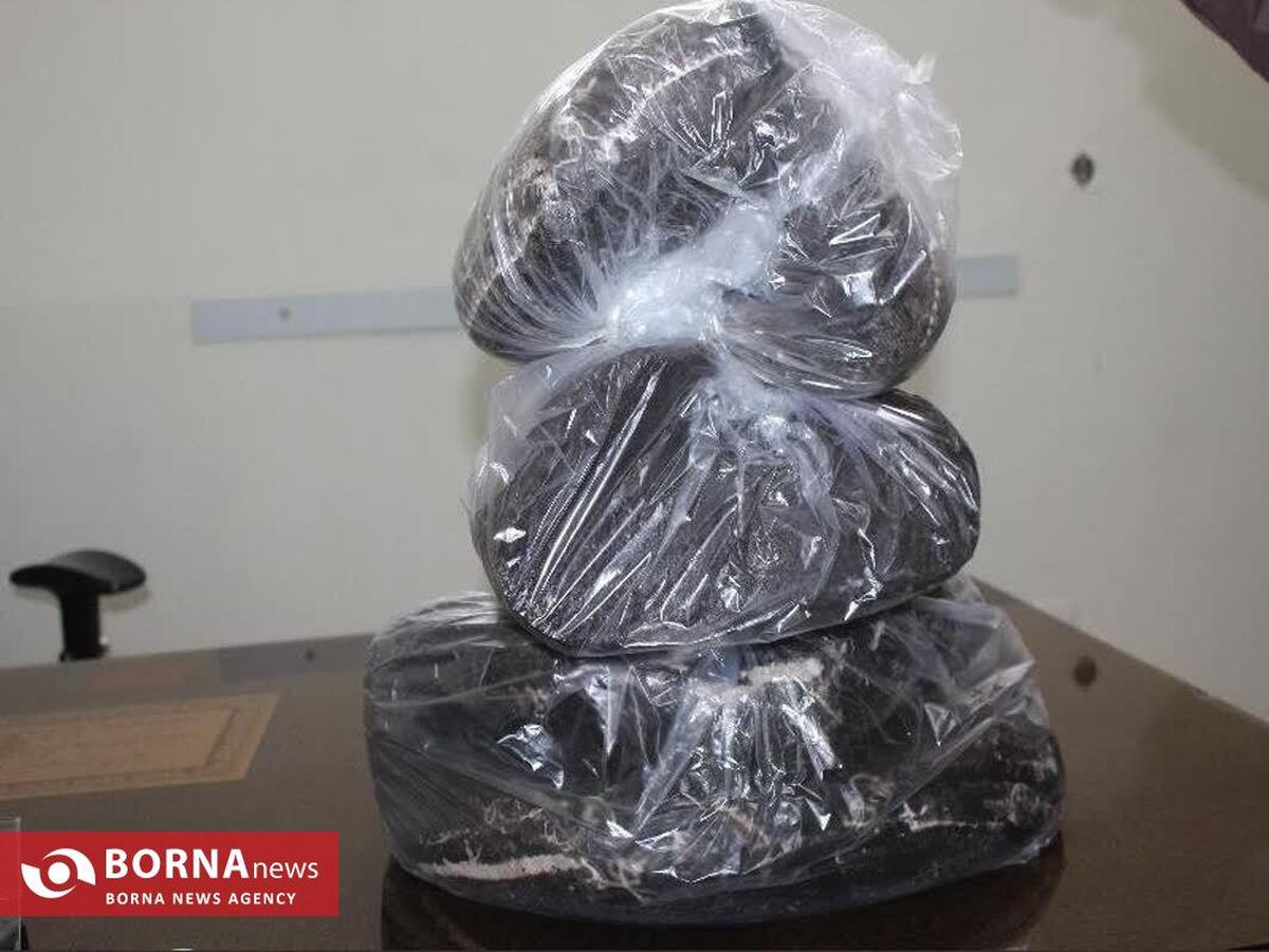 بیش از ۱۱ کیلوگرم مواد مخدر در کرمانشاه کشف شد/ انهدام محل نگهداری مواد مخدر و دستگیری ۵ توزیع‌کننده