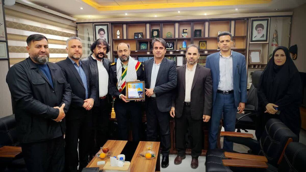 دیناروند: مجموعه ورزش و جوانان استان  خادم مردم و پشتيبان برنامه‌هاي اجتماعي و فرهنگي نيروي انتظامي است