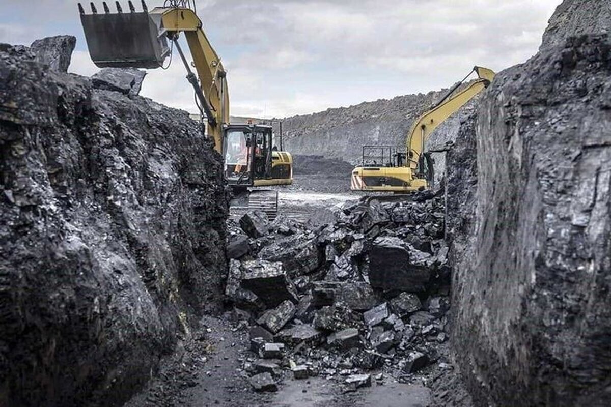 واگذاری پروانه‌های معدنی باید مطابق قانون و با شفافیت کامل انجام شود