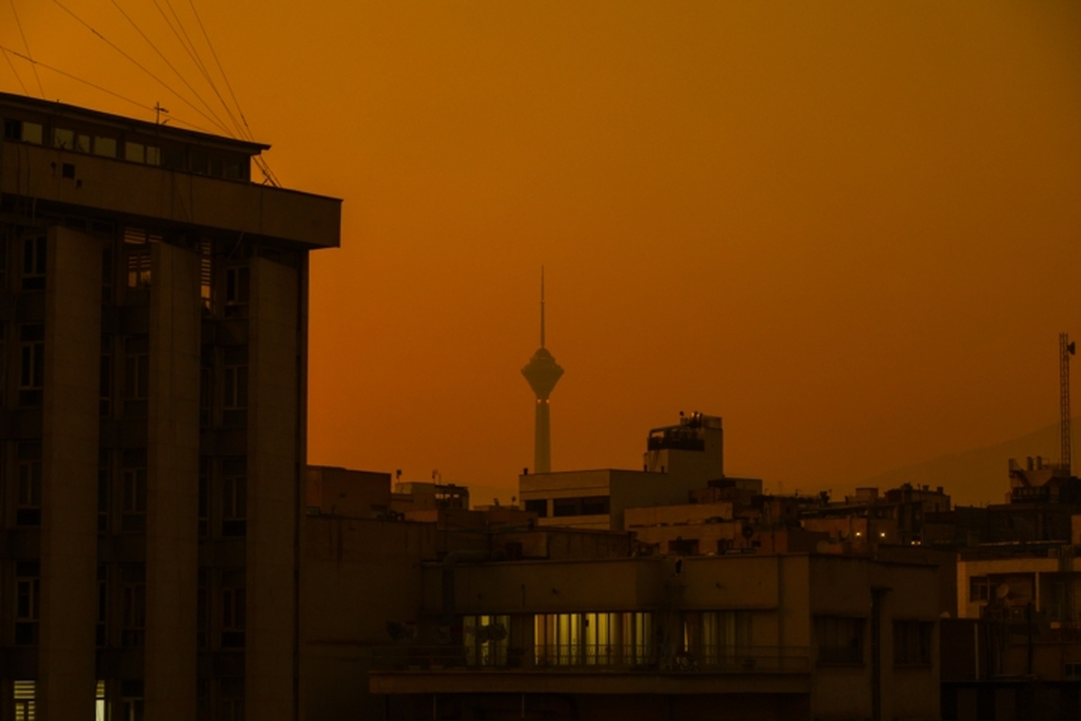 کیفیت هوای امروز (۱۲ آذرماه) تهران در وضعیت قرمز