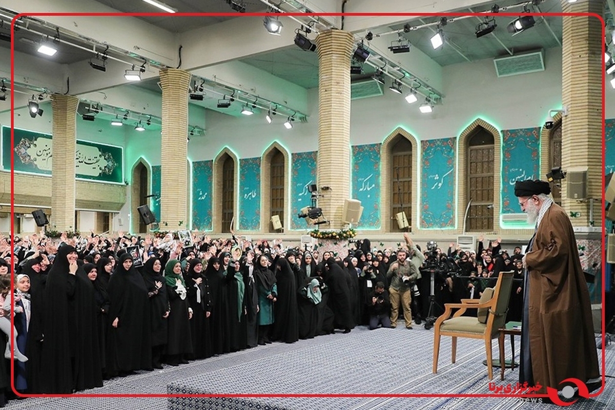 رهبر انقلاب: جمهوری اسلامی منطق غلط غرب درباره زن را باطل کرد