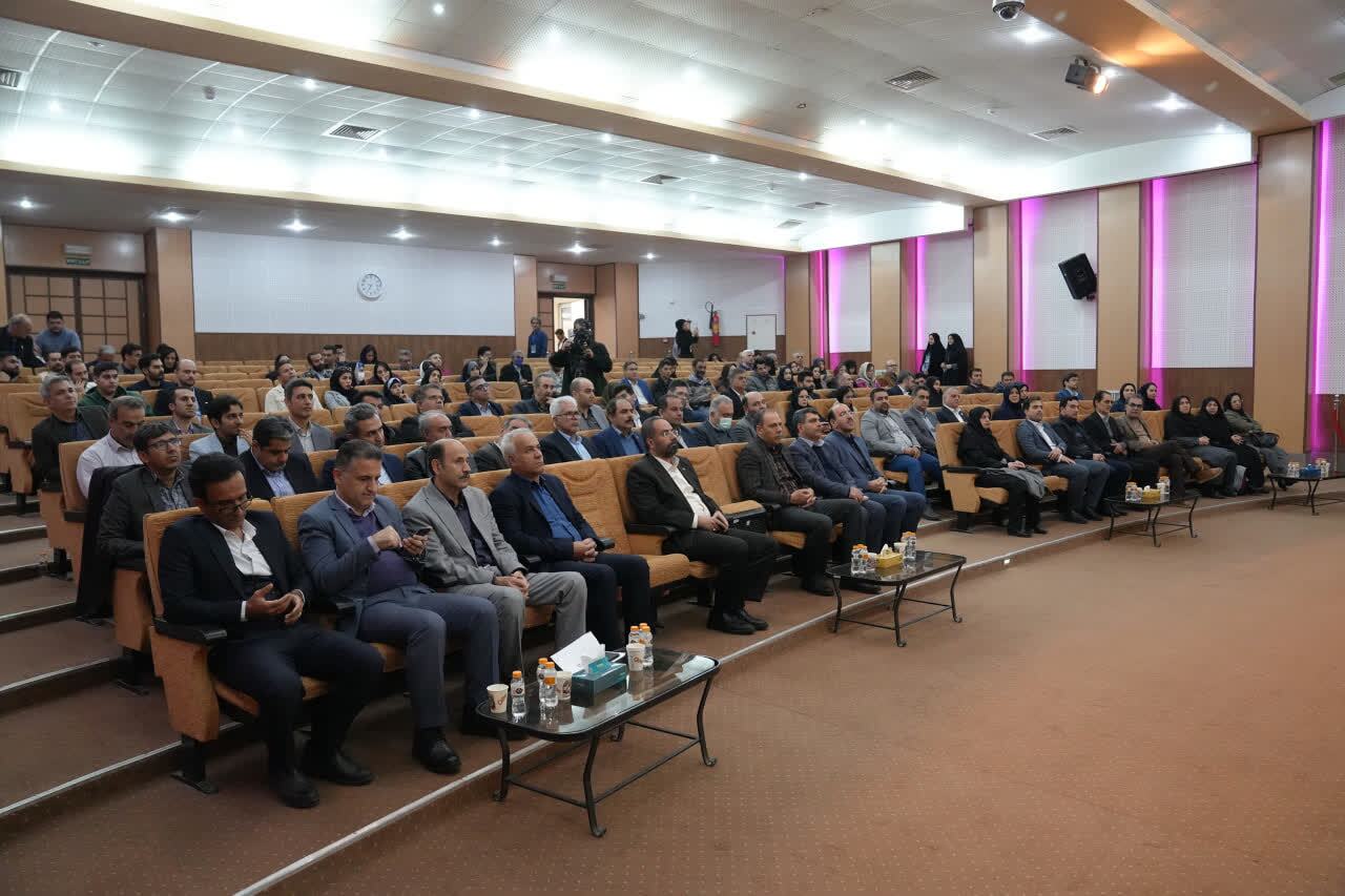 پژوهش های دانشگاهی باید کارآمد و اثرگذار و حلال مشکلات مردم باشد