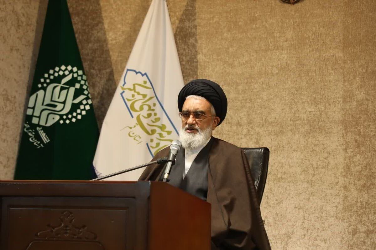 مسئولان بقاع متبرکه مواضع روشن در رویدادهای جهان اسلام داشته باشند