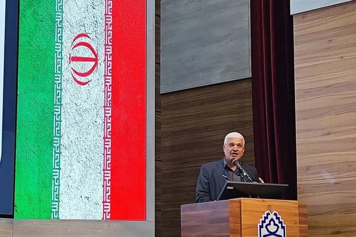 مادران و همسران شهدا را عامل اصلی پایداری انقلاب اسلامی هستند