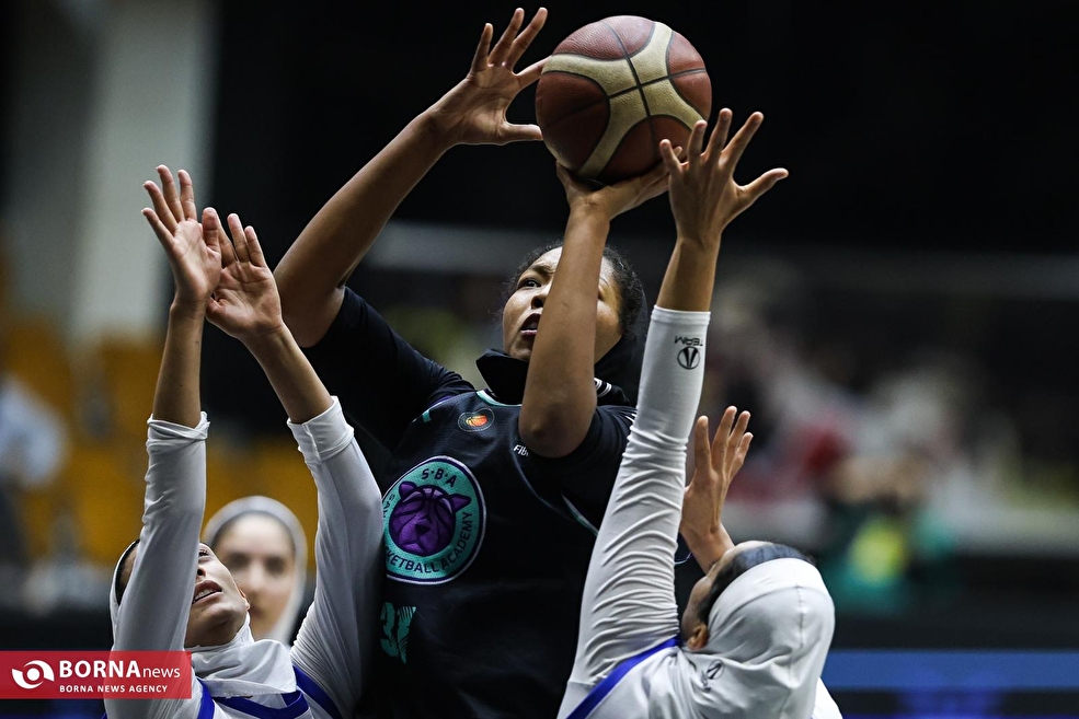 دیدار تیم های بسکتبال دختران استقلال - آکادمی سحر