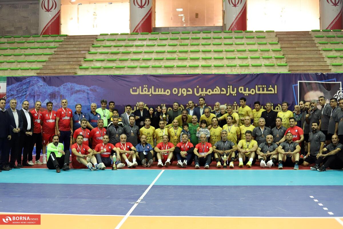 کرمانشاه قهرمان یازدهمین دوره هندبال پیشکسوتان کشور شد