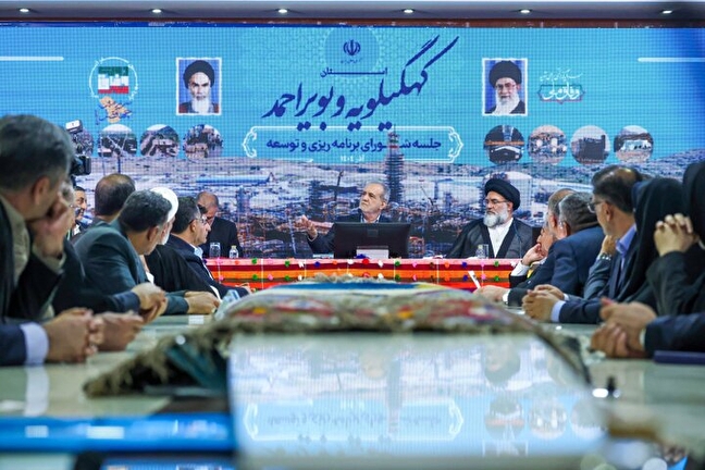 مدیران نباید تصور کنند آقابالاسر مردم هستند؛ مدیر یعنی خادم